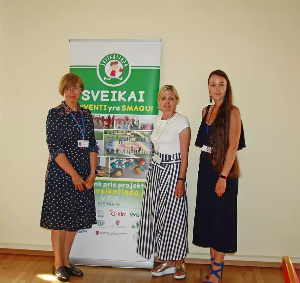 Vilma Kapočienė (kairėje) ir renginio organizatorės